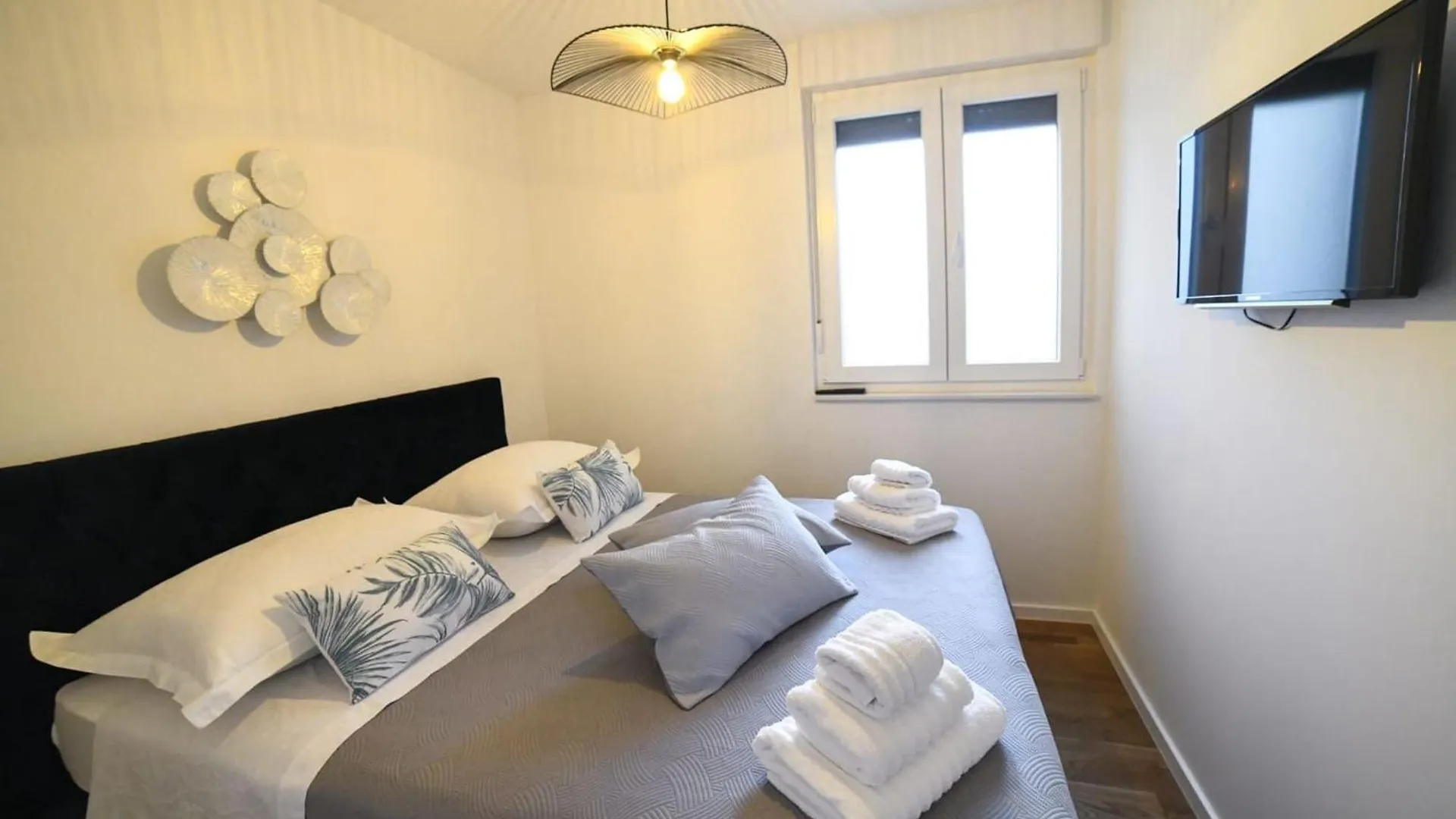 Apartment Cesarica Split